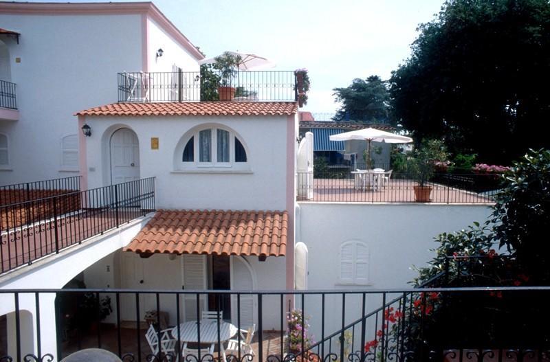 Residence Aegidius Isquia Exterior foto